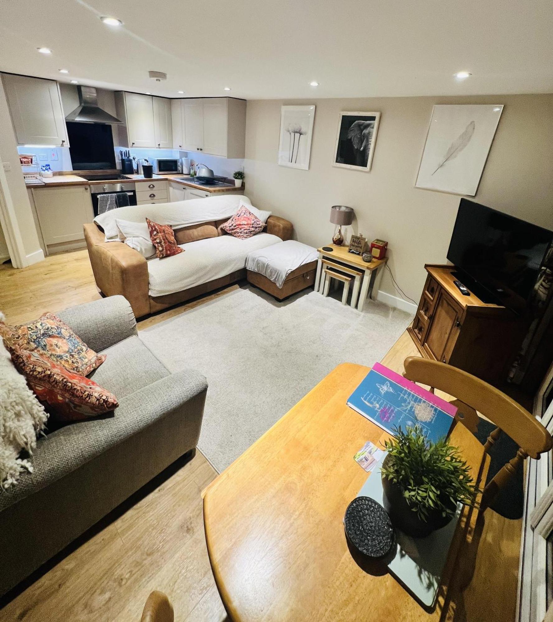 Rural Cottage-full Kitchen-pets Ok-paddock