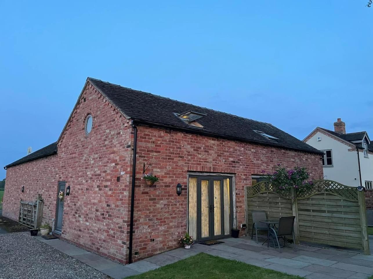 Rural Cottage-full Kitchen-pets Ok-paddock Shrewsbury