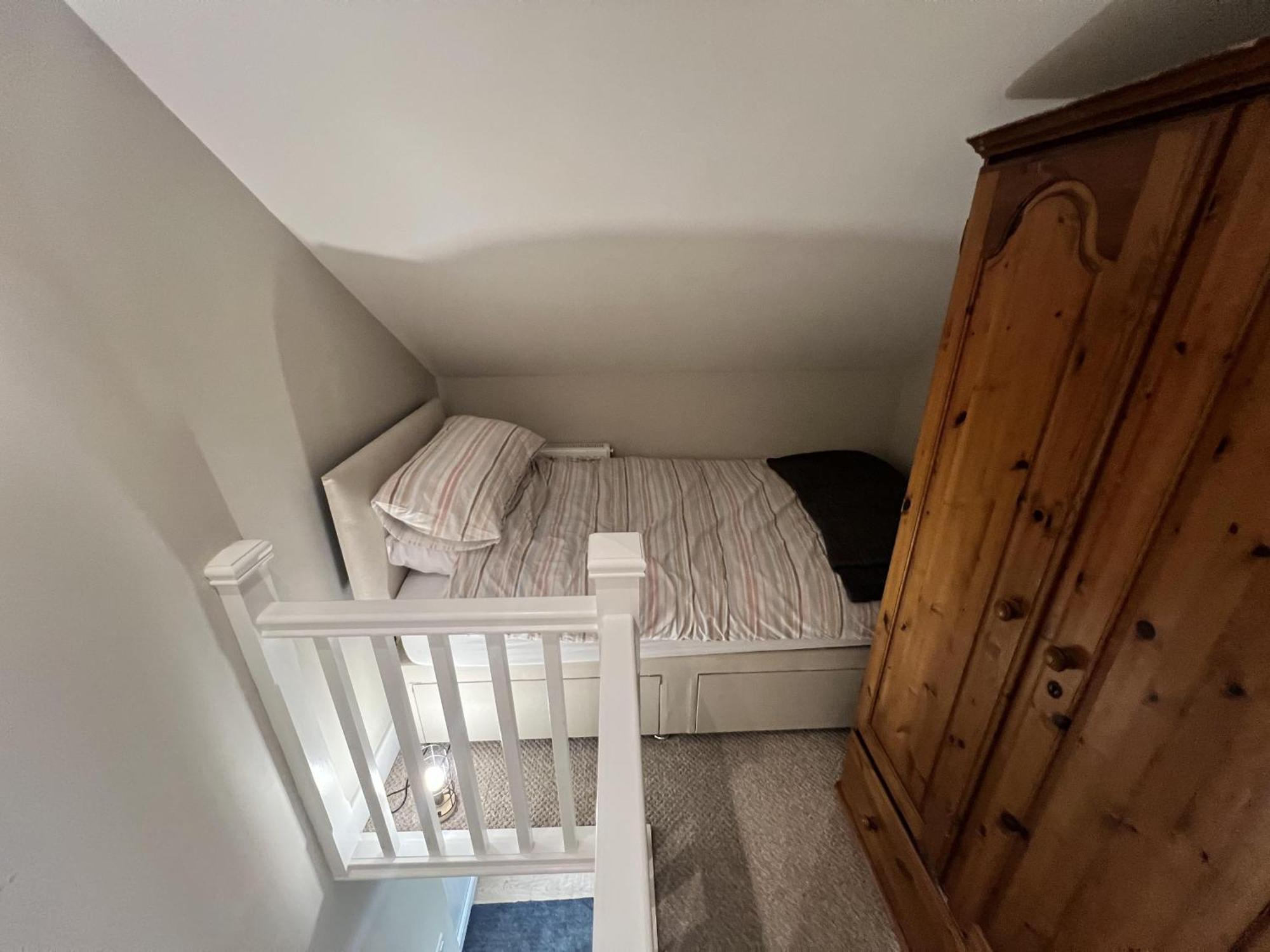 Rural Cottage-full Kitchen-pets Ok-paddock *