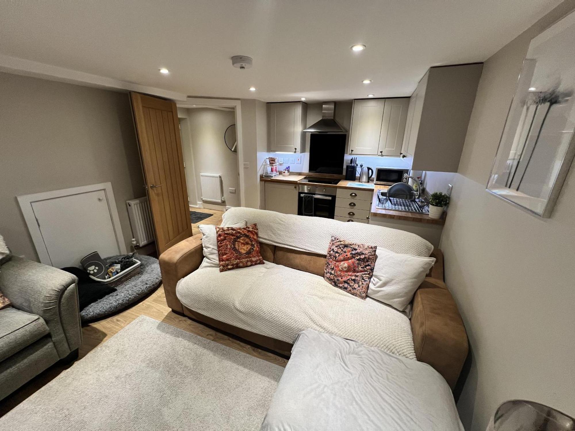 Rural Cottage-full Kitchen-pets Ok-paddock Holiday home