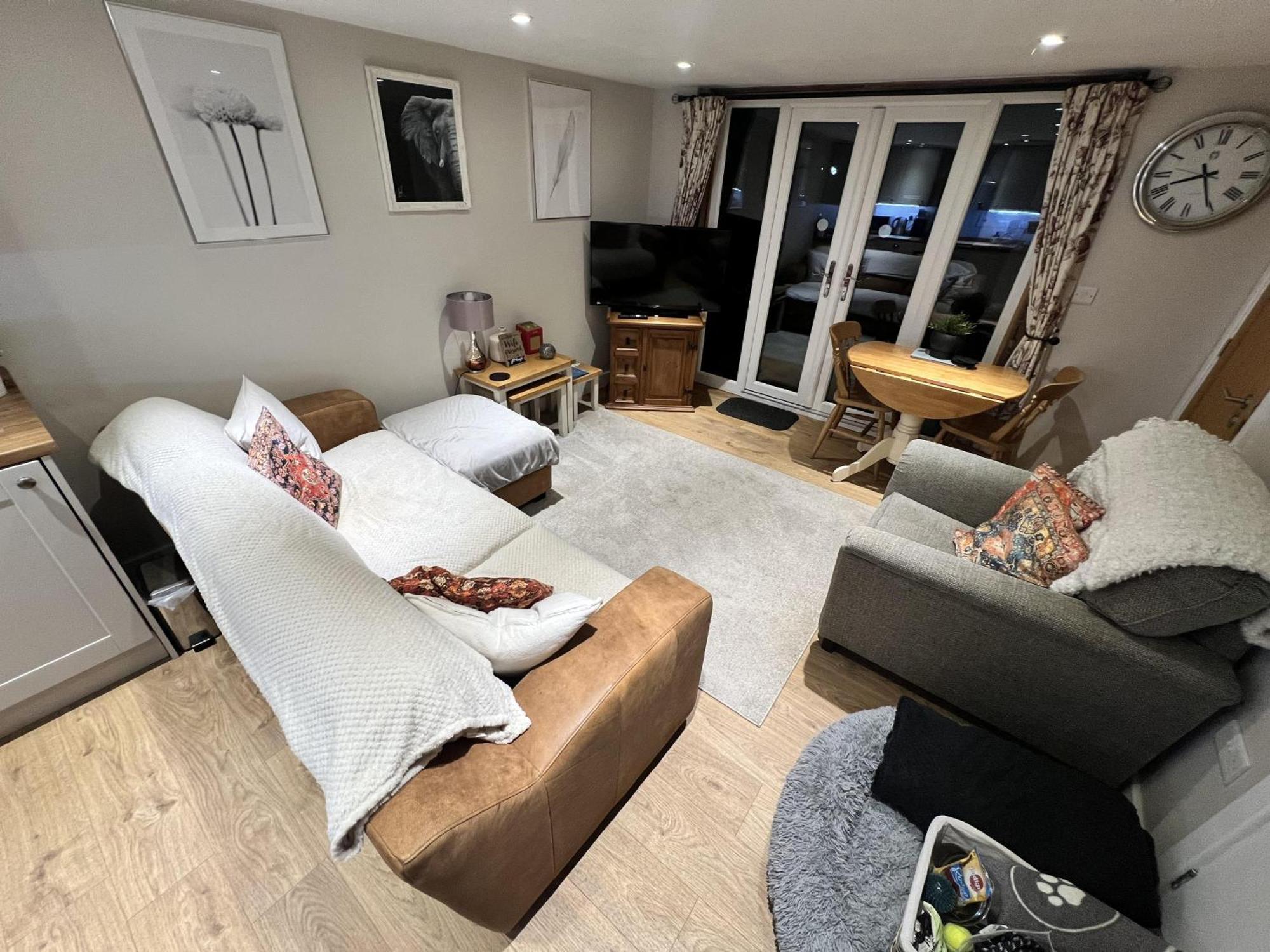 Rural Cottage-full Kitchen-pets Ok-paddock Holiday home Shrewsbury
